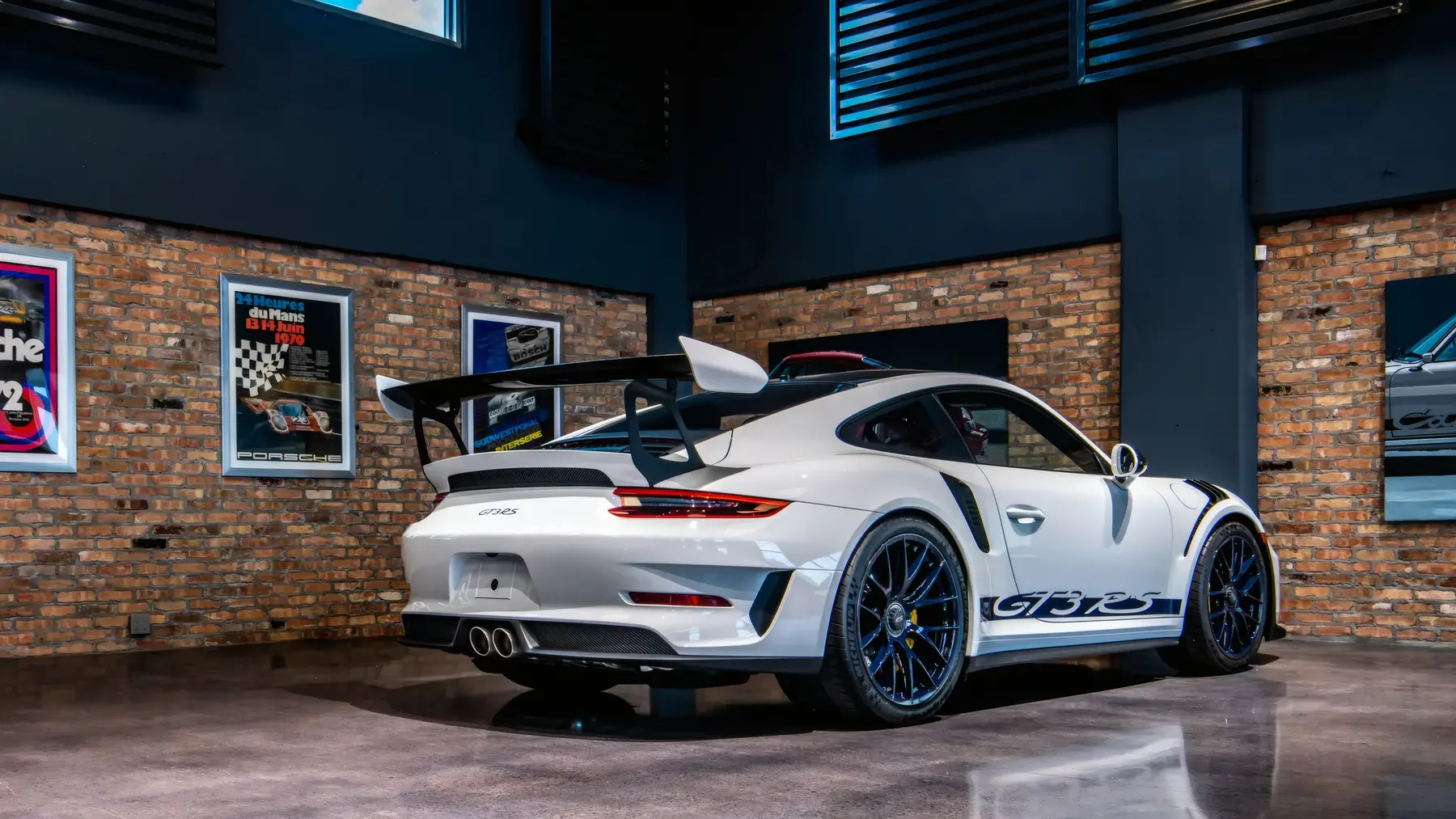 2019 Porsche 911 GT3 RS 'Weissach' - photo 6