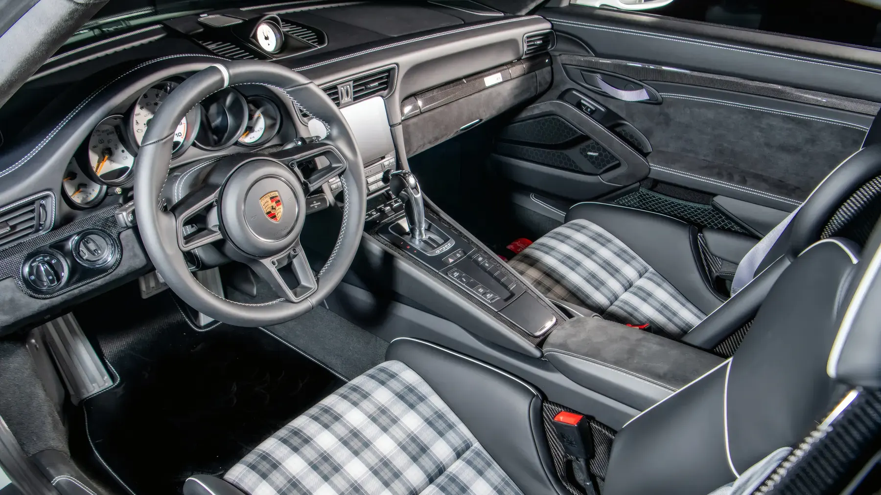 2019 Porsche 911 GT3 RS 'Weissach' - photo 5