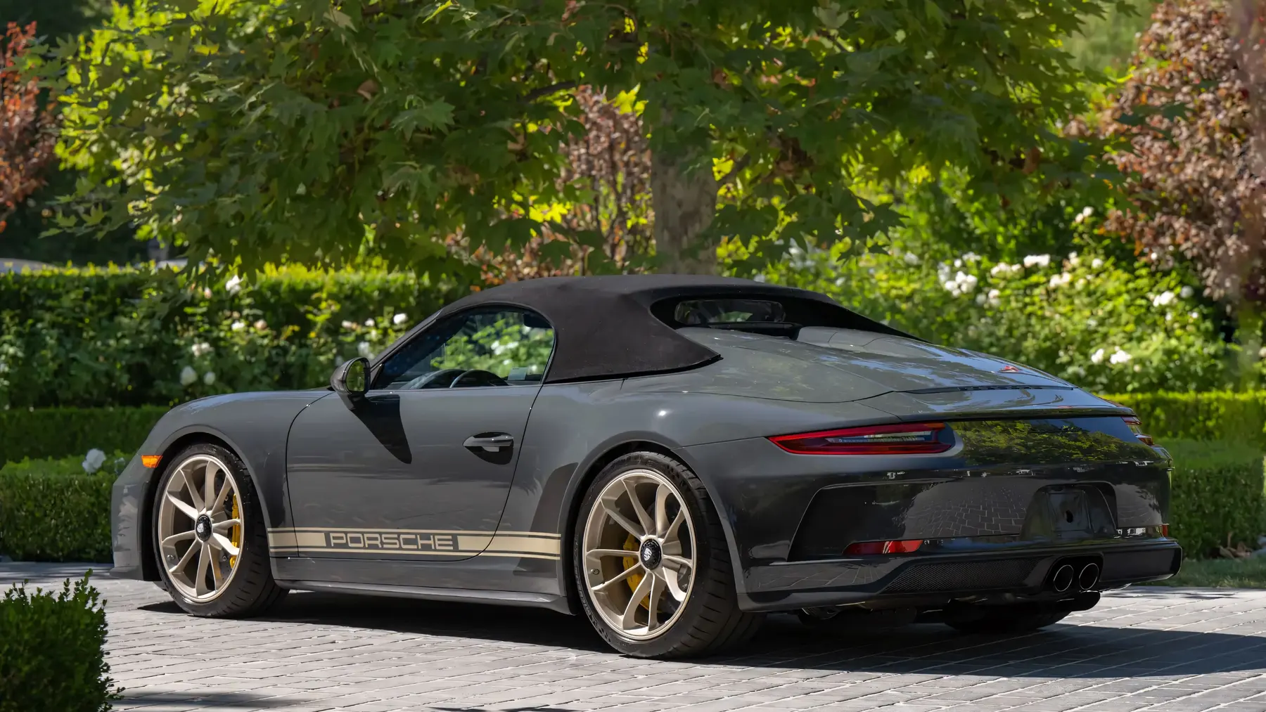 2019 Porsche 911 Speedster - photo 1