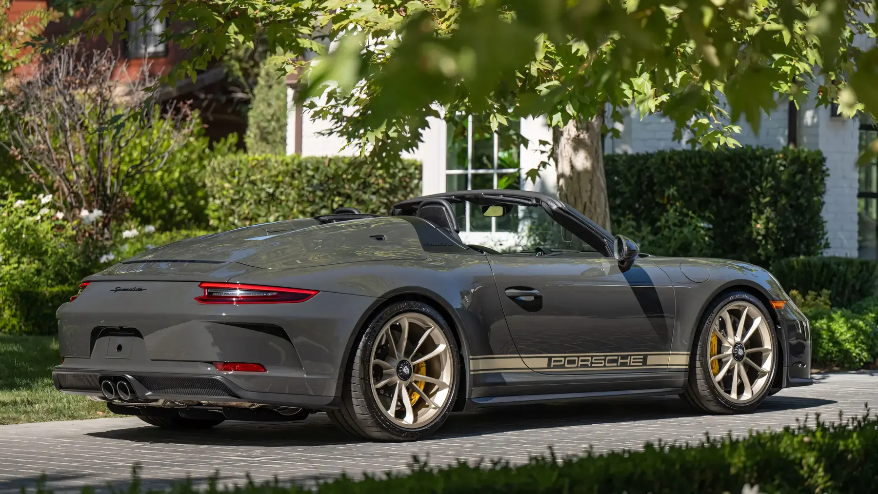 2019 Porsche 911 Speedster - photo 2