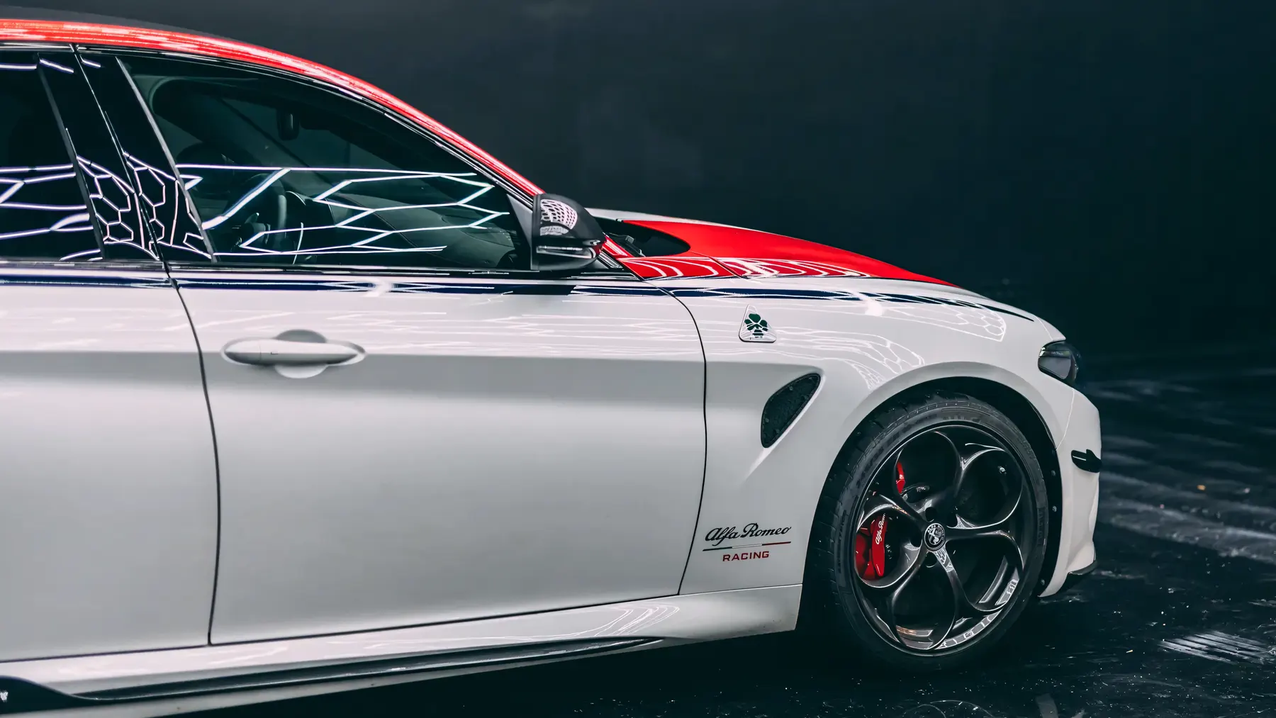 2020 Alfa Romeo Giulia Quadrifoglio 'Alfa Romeo Racing Edition' - photo 2