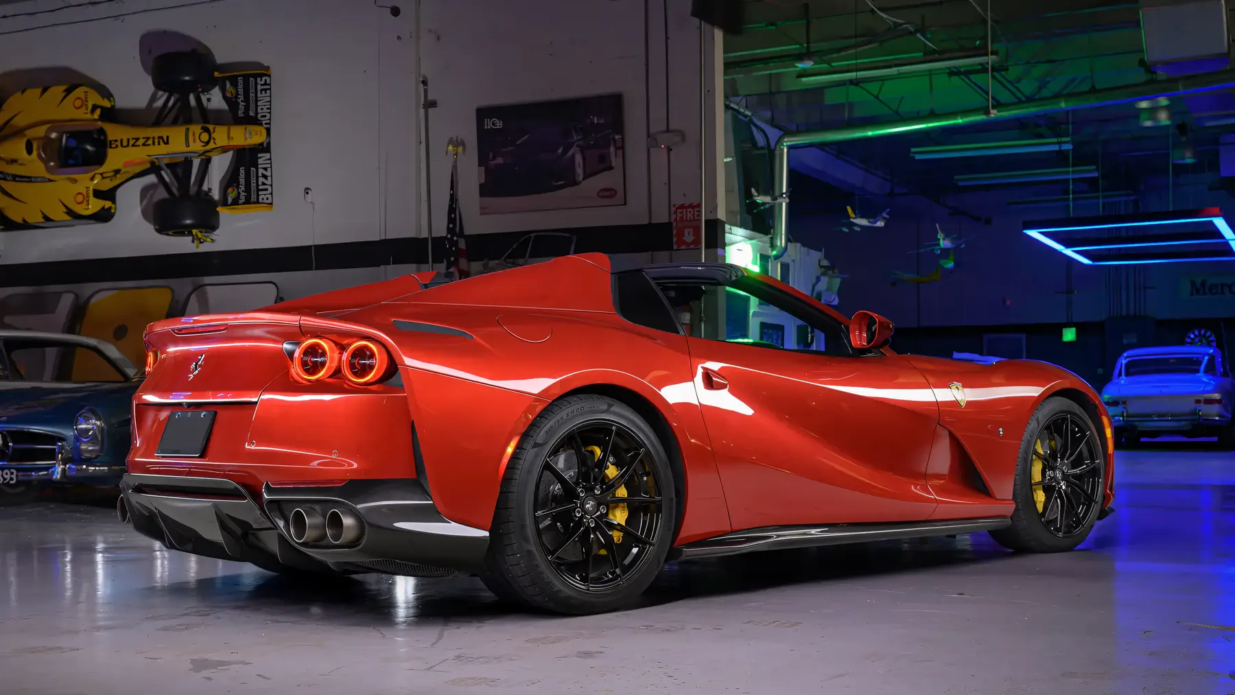 2022 Ferrari 812 GTS - photo 2