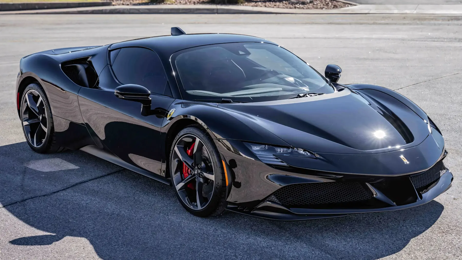 2022 Ferrari SF90 Stradale - photo 2