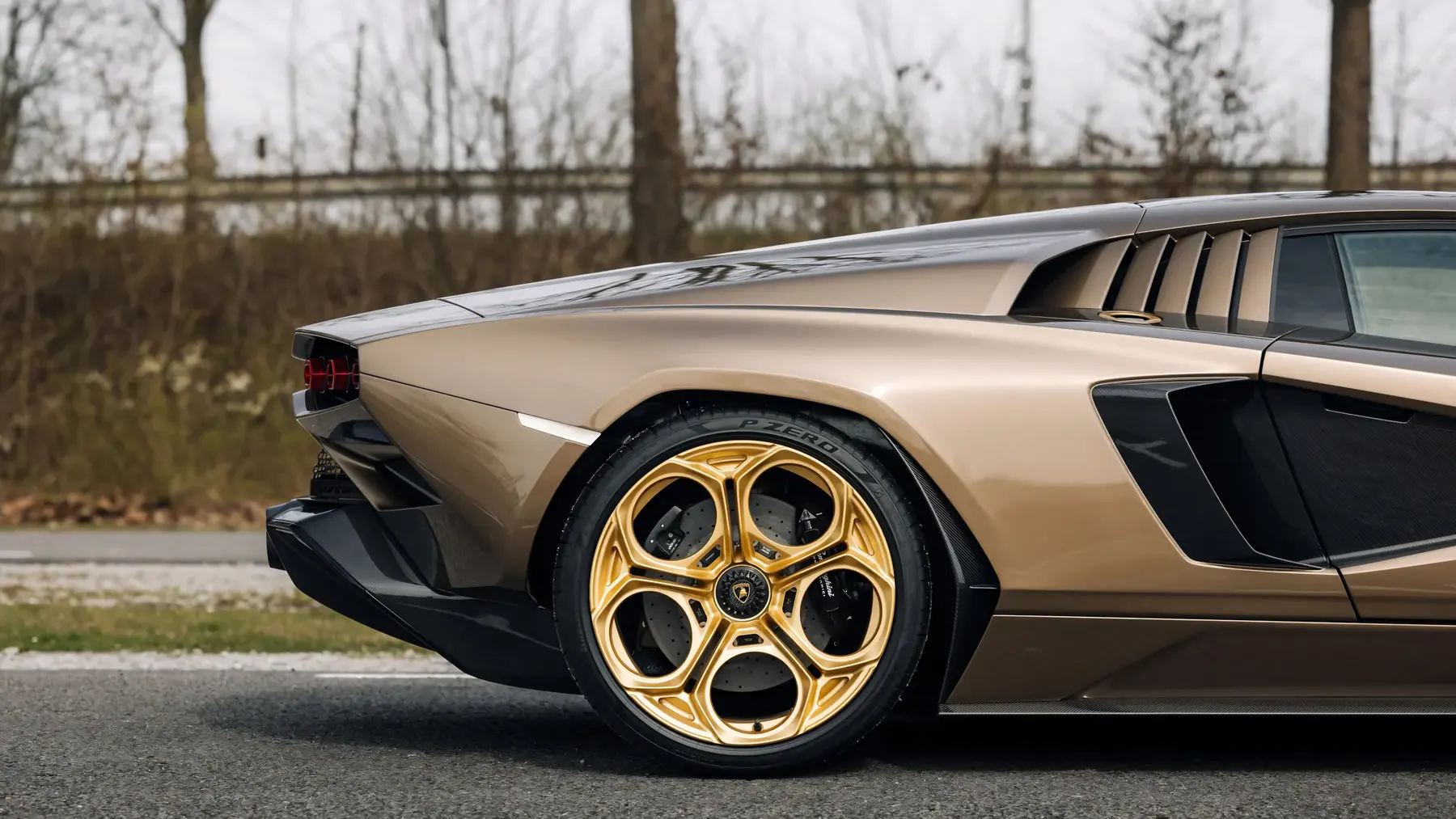 2022 Lamborghini Countach LPI 800-4 - photo 3