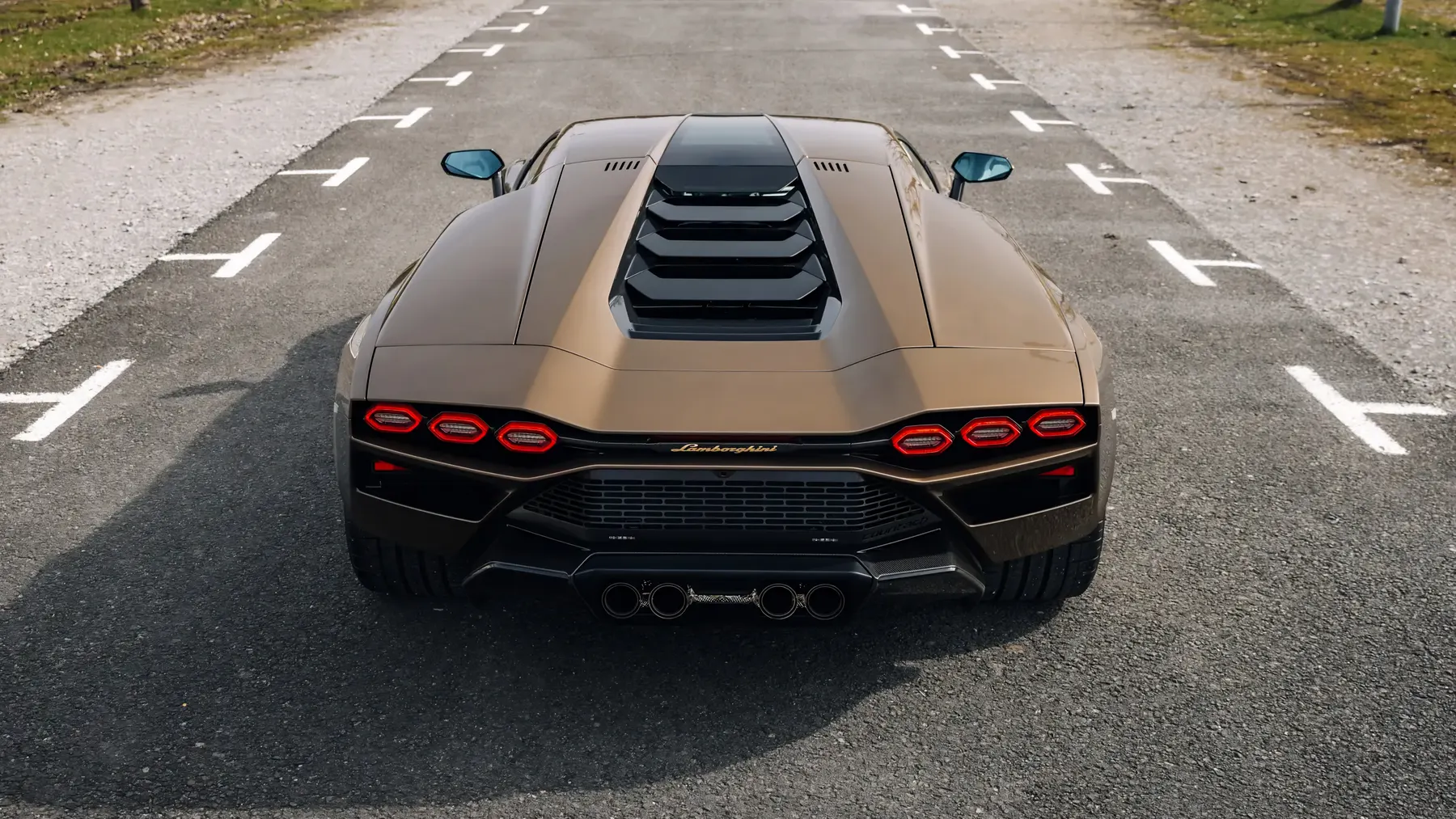 2022 Lamborghini Countach LPI 800-4 - photo 10