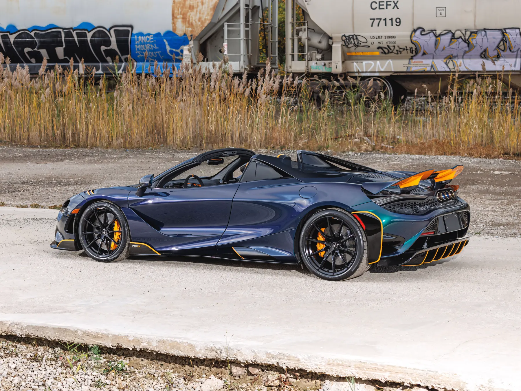 2022 McLaren 765LT Spider - photo 2