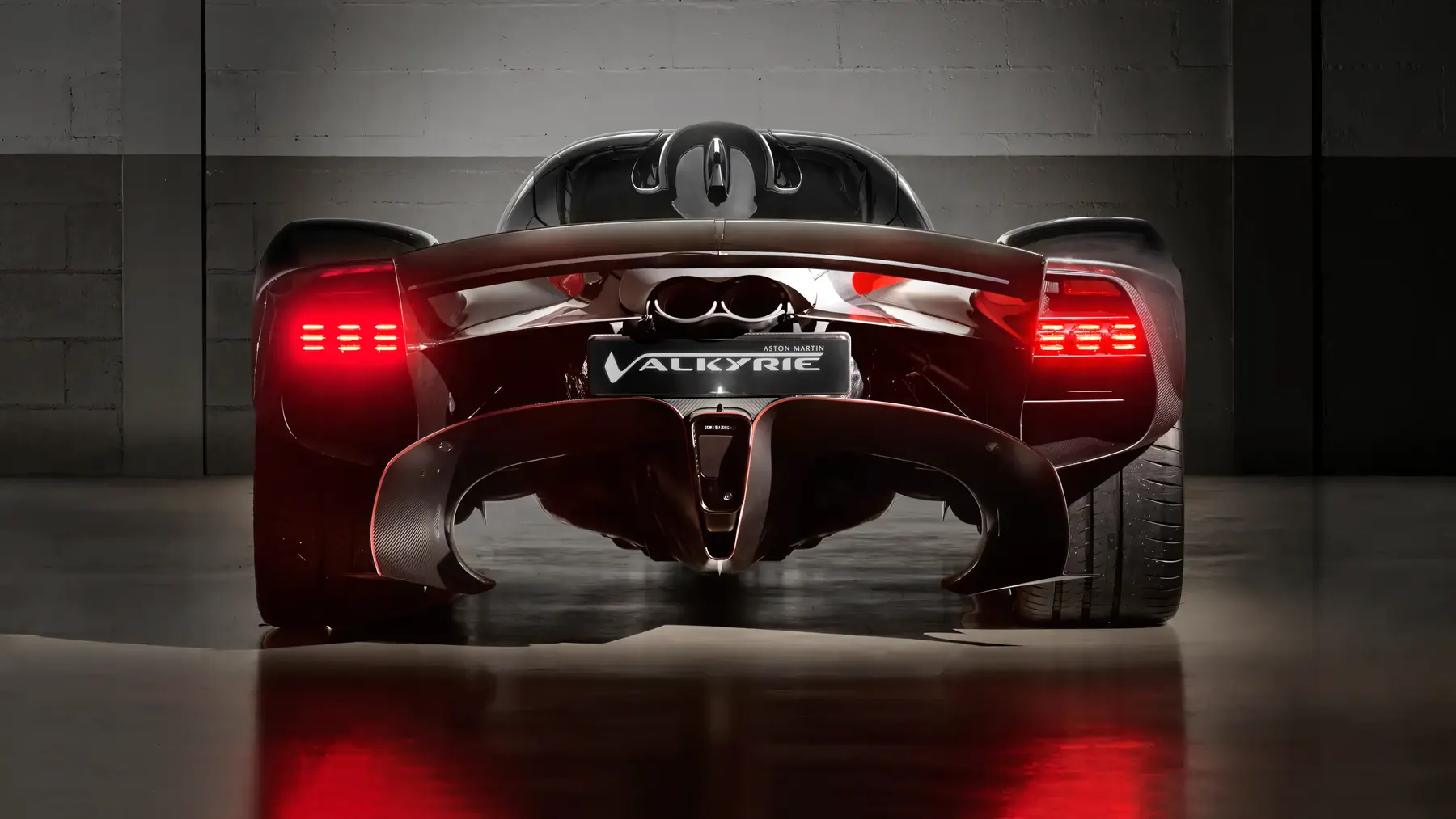 2023 Aston Martin Valkyrie Coupé - photo 4
