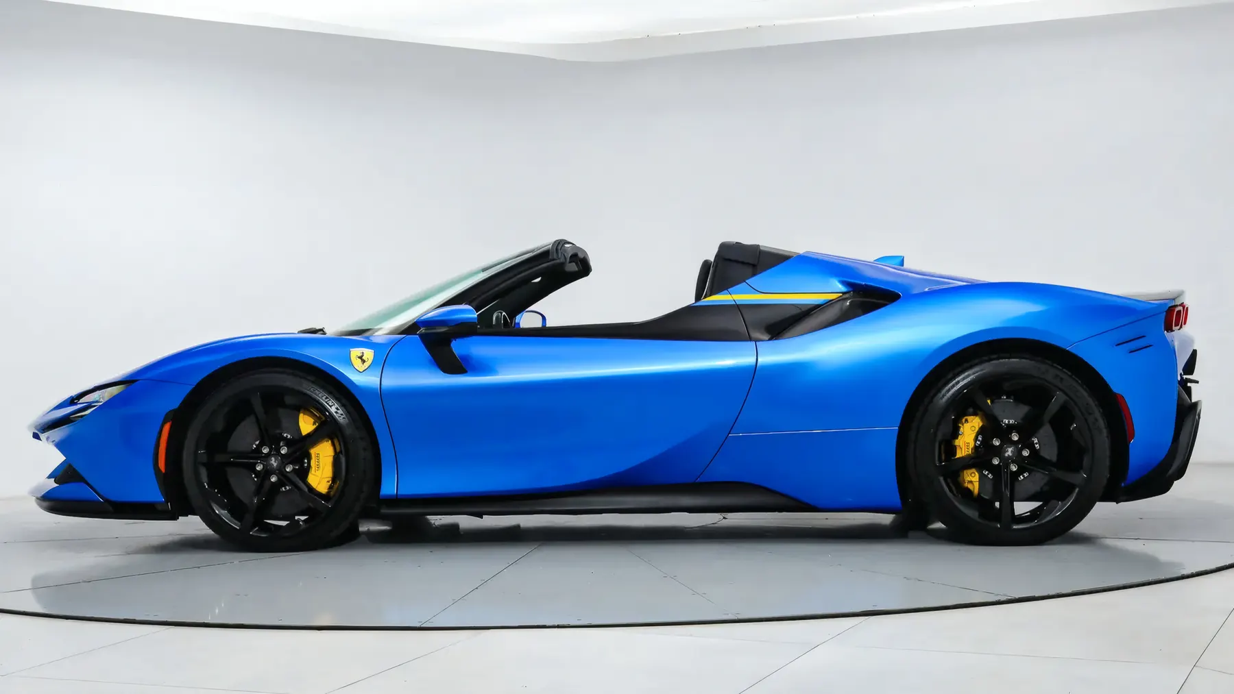 2023 Ferrari SF90 Spider 'Atelier' - photo 5